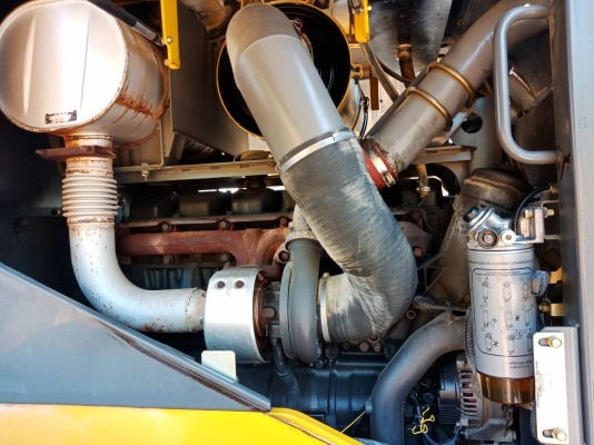 มาใหม่ครับ HITACHI ZW310A นำเข้าจากญี่ปุ่น โทร.090-986-2521 อ๊อบ