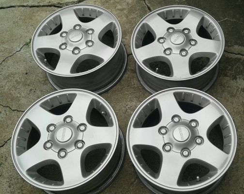 แม็กกระบะขอบ15 เอนไกแท้ 6รู139 สภาพดี (4วง 3,500) แม็กกระบะขอบ15 เอนไกแท้ 6รู139 สภาพดี (4วง 3,500)