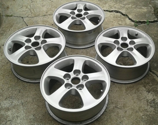 แม็กกระบะขอบ15 เอนไกแท้ 5รู114 สีสวย (4วง 3,500)