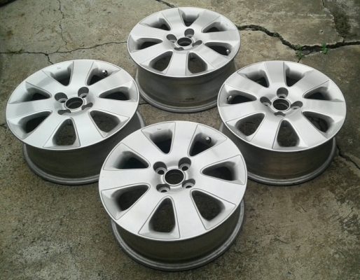 แม็กเก๋งขอบ15 เอนไกแท้ 4รู100 สภาพดี สีสวย (4วง 2,900)