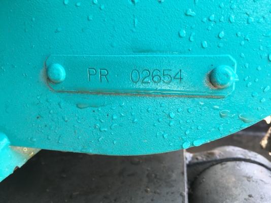 KOBELCO รุ่น: SK30UR-2 KOBELCO รุ่น: SK30UR-2