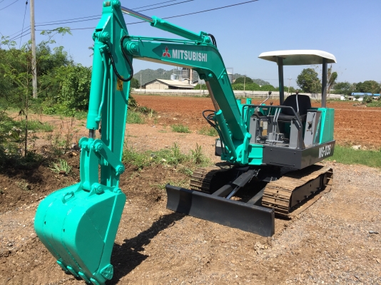 ขายรถขุดแบคโฮ MITSUBISHI MS-035 ขนาด Pc35 รถเก่านอกแท้100\% (เครื่อง4สูบ แทรคเหล็ก ระบบไว) รถพร้อมใช้งาน เอกสารใบอินวอยครบ               ????ราคา  260,000  ต่อรองได้???? ☎️สนใจติดต่อ 096-3268553  (สถิตย์พันธ์) ????ID LINE : 0963268553 ????#ร้านรุ่งเจริญแทร