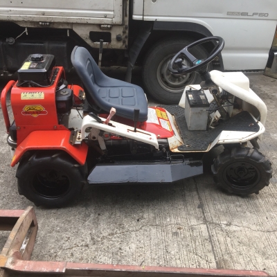 รถตัดหญ้านั่งขับมี หลายคัน 18 HP 14HP  11HP  17 HP