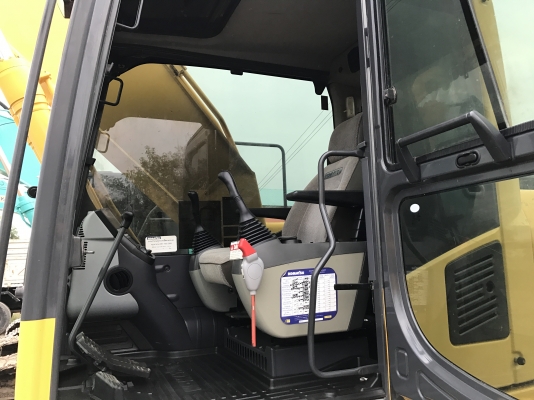 ขาย KOMATSU PC200-8MO สภาพสวยๆ พร้อมใช้งาน 5000 ชั่วโมง(PM7000ชม) ชมรถที่หน้างานได้ทุกวัน สนใจติดต่อ 081-4283210