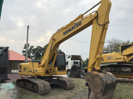 ขาย KOMATSU PC200-8MO สภาพสวยๆ พร้อมใช้งาน 5000 ชั่วโมง(PM7000ชม) ชมรถที่หน้างานได้ทุกวัน สนใจติดต่อ 081-4283210