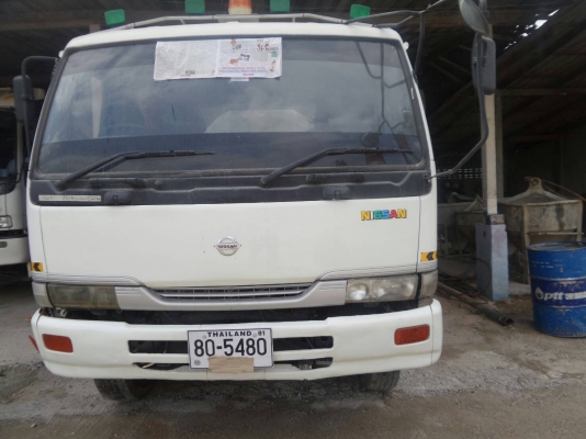 รสเปร์ยางถัง6000ลิตร อู่รุ่งโรจน์ ตัวรถ NISSAN UD ถังสเปร์ใหม่เอี่ยม