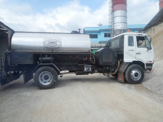 รสเปร์ยางถัง6000ลิตร อู่รุ่งโรจน์ ตัวรถ NISSAN UD ถังสเปร์ใหม่เอี่ยม