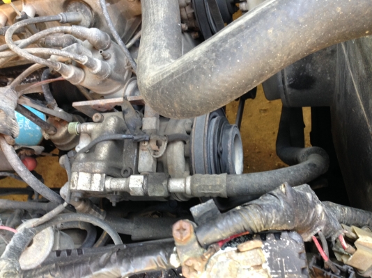 ขายเครื่องโตโยต้า4yพร้อมเกียร์ถังแก๊สหม้อต้มครบชุดเครื่องดีแน่นแห้ง