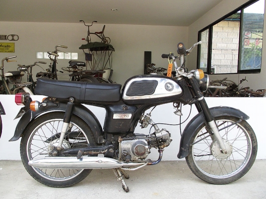 ขายใหม่มี ทั้งภาพ+ คลิป HONDA CD-70 เครื่องดีสภาพเดิมมีรูปครับ