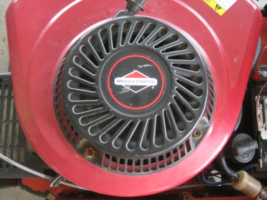 ขายรถตัดหญ้าBRIGGS &amp; STRATT0N MPM- 950พร้อมใช้