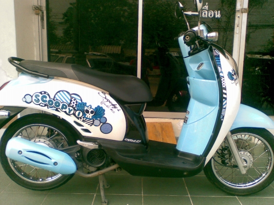 SCOOPY-i ปี 2554 รถสวยๆประหยัดน้ำมัน จัดไปถูกๆ SCOOPY-i ปี 2554 รถสวยๆประหยัดน้ำมัน จัดไปถูกๆ