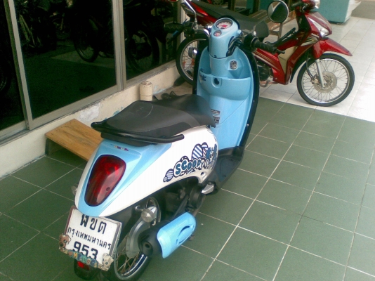 SCOOPY-i ปี 2554 รถสวยๆประหยัดน้ำมัน จัดไปถูกๆ SCOOPY-i ปี 2554 รถสวยๆประหยัดน้ำมัน จัดไปถูกๆ