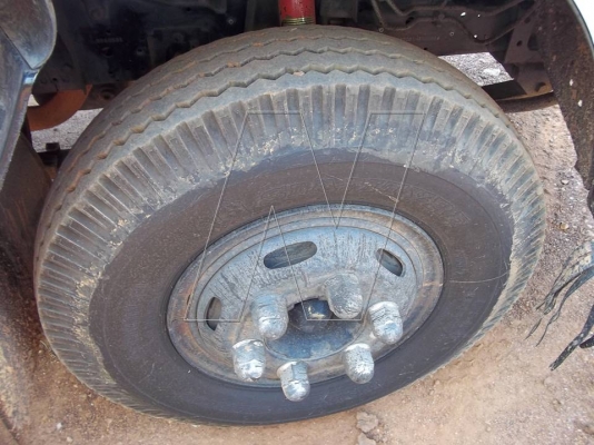 ขาย 6 ล้อ อีซุ NQR 175 แรง / ปี 48 / กระบะยาว 5.50 เมตร ( เดิมๆ )