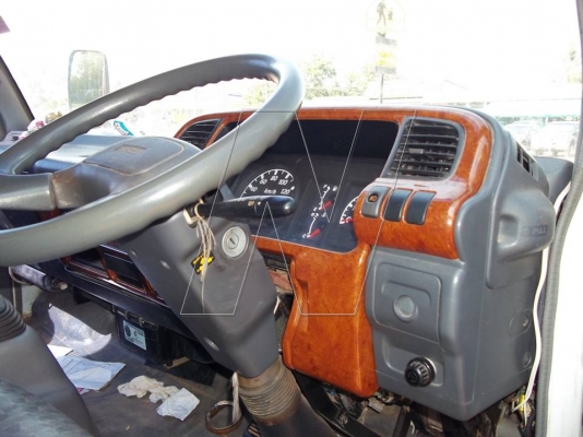 ขาย 6 ล้อ อีซุ NQR 175 แรง / ปี 48 / กระบะยาว 5.50 เมตร ( เดิมๆ )