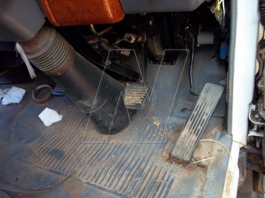 ขาย 6 ล้อ อีซุ NQR 175 แรง / ปี 48 / กระบะยาว 5.50 เมตร ( เดิมๆ )