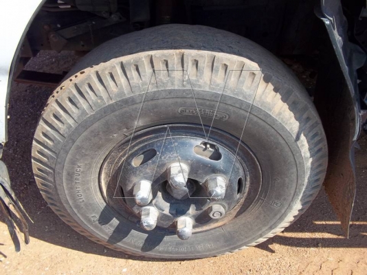 ขาย 6 ล้อ อีซุ NQR 175 แรง / ปี 48 / กระบะยาว 5.50 เมตร ( เดิมๆ )