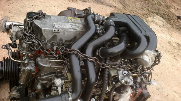 ขายเครื่องisuzu 240เทอร์โบว์6HK1ของครบพร้อมใช้งานแถมอินเตอร์ให้อีกเผื่อมีใครอยากวางรถเกี่ยว