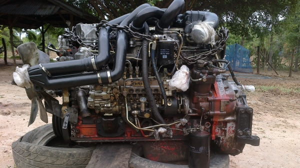 ขายเครื่องisuzu 240เทอร์โบว์6HK1ของครบพร้อมใช้งานแถมอินเตอร์ให้อีกเผื่อมีใครอยากวางรถเกี่ยว