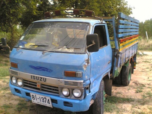 ISUZU ROCKY 210 HP 6SA1 รถหางปลาสิบล้อ 2 เพลา ใช้ลาก PC 200 ได้สบายครับ เครื่องแน่นแรงดี ภายในเก๋งคอนโซลสวย พวงมาลัยเพาเวอร์ เบรคทริ๊ปฟี้ ช่วงล่างใหญ่คัชซีสวย ยาง 10.00 ขอบ 20 สภาพดี เอกสารทะเบียนครบถูกต้องพร้อมโอน ราคาต่อรองได้ครับ