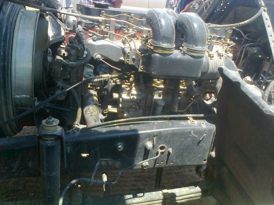 ISUZU ROCKY 210 HP 6SA1 รถหางปลาสิบล้อ 2 เพลา ใช้ลาก PC 200 ได้สบายครับ เครื่องแน่นแรงดี ภายในเก๋งคอนโซลสวย พวงมาลัยเพาเวอร์ เบรคทริ๊ปฟี้ ช่วงล่างใหญ่คัชซีสวย ยาง 10.00 ขอบ 20 สภาพดี เอกสารทะเบียนครบถูกต้องพร้อมโอน ราคาต่อรองได้ครับ