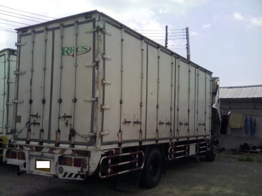 ขายด่วน Isuzu Rocky 195 ฝาดำ ตู้ 10 บาน 7.2 ม.