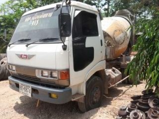 ขาย6ล้อ รถโม่ปูน 2คิวครึ่ง HINO จำนวน2คัน
