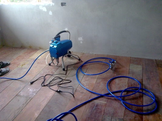 ขายเครื่องพ่นสี เครื่องทาสี สีน้ำ ทาสีหลังคา สีทาบ้าน  เพดาน พื้น ผนัง ของใหม่ไม่เคยใช้งาน