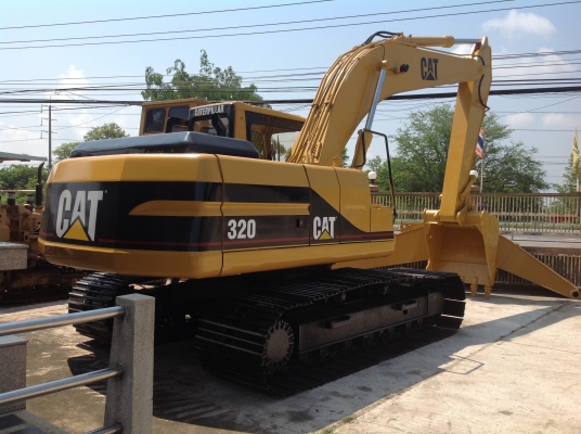 ขายรถแบคโฮ CATERPILLAR 320 V2 ขายรถแบคโฮ CATERPILLAR 320 V2