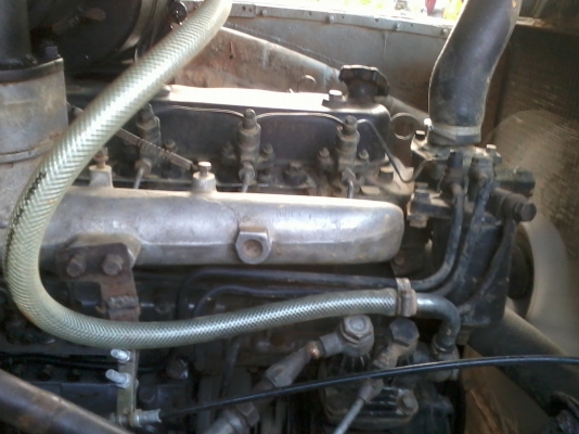 ขายด่วนหกล้อดั้มหัวยาว ISUZUเครื่อง 6BG1 175 แรง เกียร์ J  6  สปีด พวงมาลัยเพาเวอร์ เฟืองท้าย FUSO 10 ตัน กระบอกดั้มแกนใหญ่ คัสซีสวย เบรคจิ๊ฟฟี่