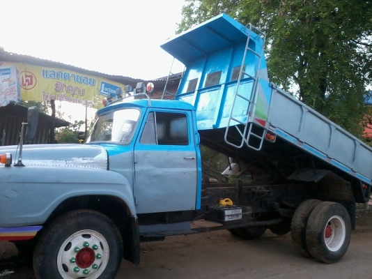 ขายด่วนหกล้อดั้มหัวยาว ISUZUเครื่อง 6BG1 175 แรง เกียร์ J  6  สปีด พวงมาลัยเพาเวอร์ เฟืองท้าย FUSO 10 ตัน กระบอกดั้มแกนใหญ่ คัสซีสวย เบรคจิ๊ฟฟี่