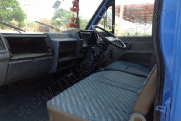 รถบรรทุก 6 ล้อ ยี่ห้อ ISUZU รุ่น NPR 110 แรงม้า //คุณปรีชากร โทร.086-879-5551 รถบรรทุก 6 ล้อ ยี่ห้อ ISUZU รุ่น NPR 110 แรงม้า //คุณปรีชากร โทร.086-879-5551