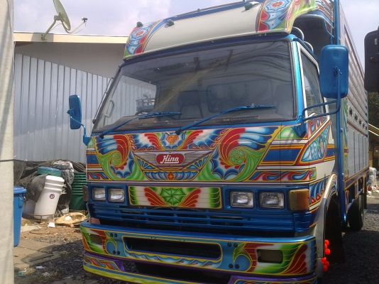 ดั้มใหม่เอี่ยม KM779