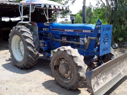 ขายรถไถ 2 เพลา ford 6610 เปลี่ยนยางคู่ห้นาใหม่แล้ว