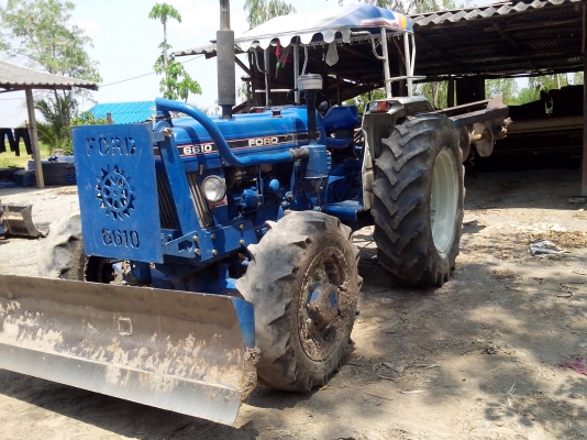 ขายรถไถ 2 เพลา ford 6610 เปลี่ยนยางคู่ห้นาใหม่แล้ว