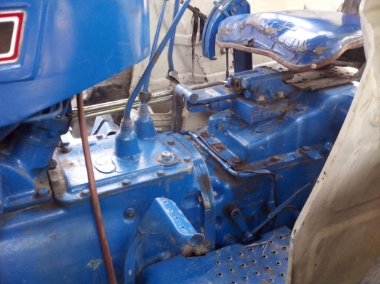 ขายรถไถ 2 เพลา ford 6610 เปลี่ยนยางคู่ห้นาใหม่แล้ว