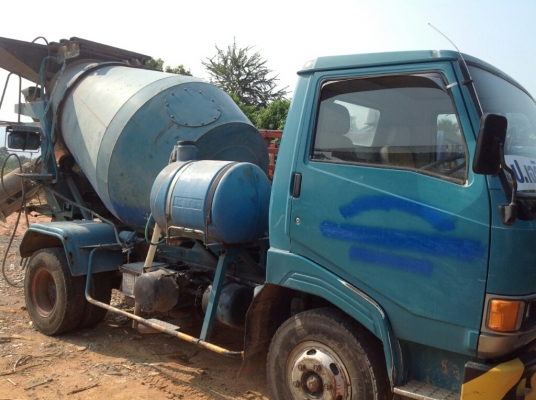 รถบรรทุก 6 ล้อโม่ปูน ยี่ห้อ  HINO เก่านอก เอกสารอินวอยซ // คุณปรีชากร โทร.086-879-5551