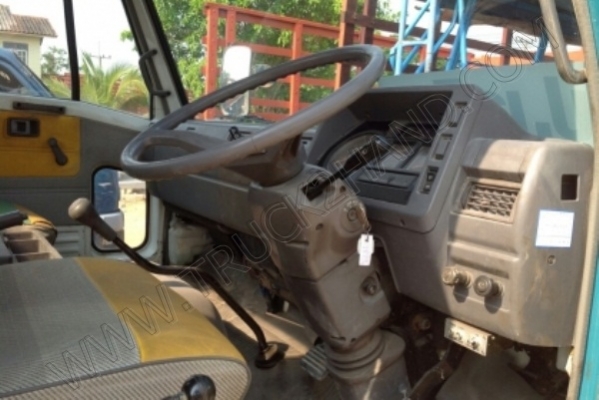 รถบรรทุก 6 ล้อโม่ปูน ยี่ห้อ  HINO เก่านอก เอกสารอินวอยซ // คุณปรีชากร โทร.086-879-5551