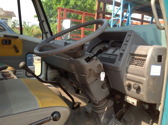 รถบรรทุก 6 ล้อโม่ปูน ยี่ห้อ  HINO เก่านอก เอกสารอินวอยซ // คุณปรีชากร โทร.086-879-5551