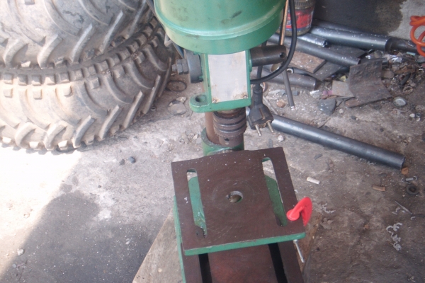 ขาย สว่านแท่นเล็ก พร้อมใช้งาน