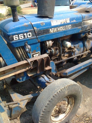 ขายรถไถ่ ฟอร์ด 6610 เสื้อลาย