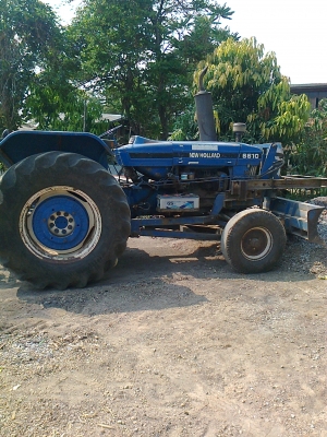 ขายรถไถ่ ฟอร์ด 6610 เสื้อลาย