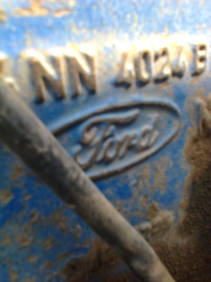 ขายรถไถ่ ฟอร์ด 6610 เสื้อลาย