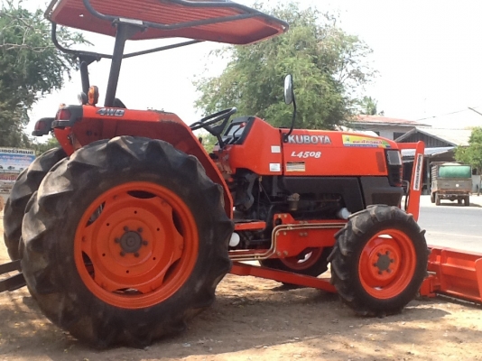 คูโบต้า 4508 4 WD 2 เพลาใบมีดดันหน้าตราช้าง ทำงาน 1107 ชั่วโมง