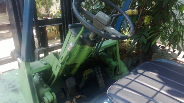 ขายถูกๆ รถยกมิตซูบิชิ 3 ตัน เสาสูง 3 เมตร เครื่องดีเซล เกียร์ออโต้