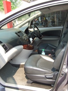 ขายดาวน์ถูกๆ MITSUBISHI SPACE WAGON รุ่น TOP ปี 07 สวยๆ