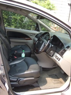 ขายดาวน์ถูกๆ MITSUBISHI SPACE WAGON รุ่น TOP ปี 07 สวยๆ