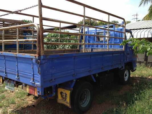 รถบรรทุก 4 ล้อ NKR รถบรรทุก 4 ล้อ NKR