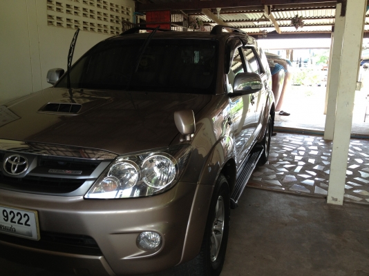 TOYOTA FORTUNER