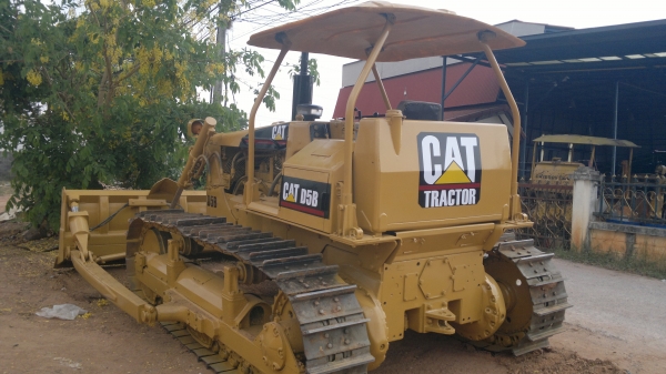 ขายแทรคเตอร์ CAT D5B สภาพเดิมทั้งคัน