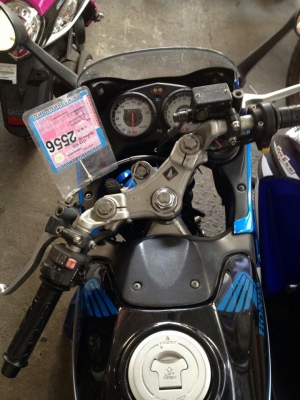 ขายด่วนๆ CBR 150 R ปี 49 กุญแจใหญ่ทำสีลายใหม่ *ชุบน็อตทั้งคัน ทำสวย เครื่องเดิมๆ ขายด่วนๆ CBR 150 R ปี 49 กุญแจใหญ่ทำสีลายใหม่ *ชุบน็อตทั้งคัน ทำสวย เครื่องเดิมๆ